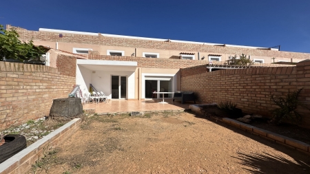 Adosado en alquiler en Ibiza Es Viver