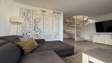 Dúplex en Alquiler Anual en Cas Serres Ibiza con Terraza Privada y Parking